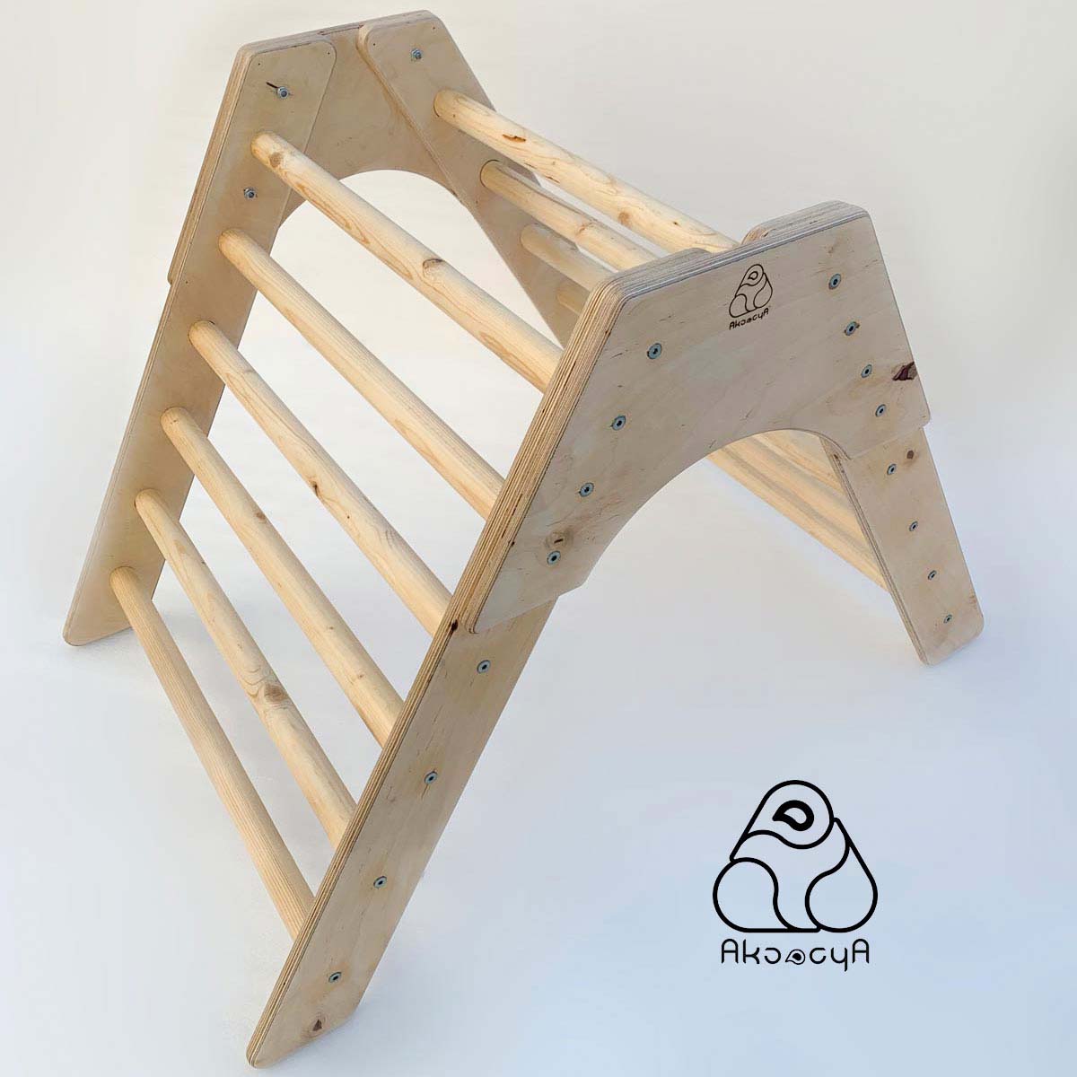 نردبان  مثلثی